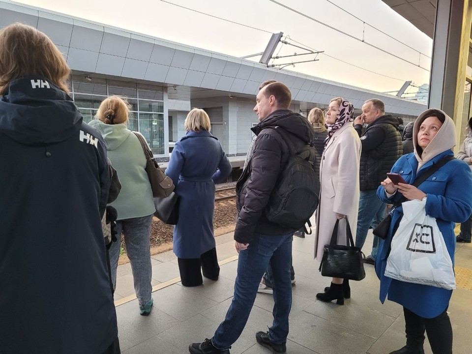На МЦД-2 после масштабного сбоя восстанавливают движение поездов