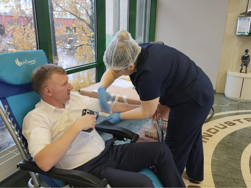 Трансфузиологи Люберецкой больницы провели выездную донорскую акцию на заводе