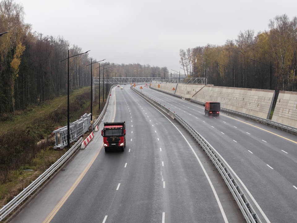На Лыткаринской автодороге завершается строительство развязок и мостов