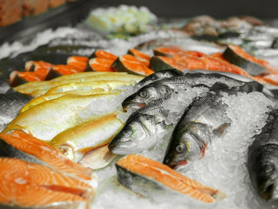 Счастье вдруг в тишине постучалось ложкой: назван топ продуктов от депрессии и тревожности