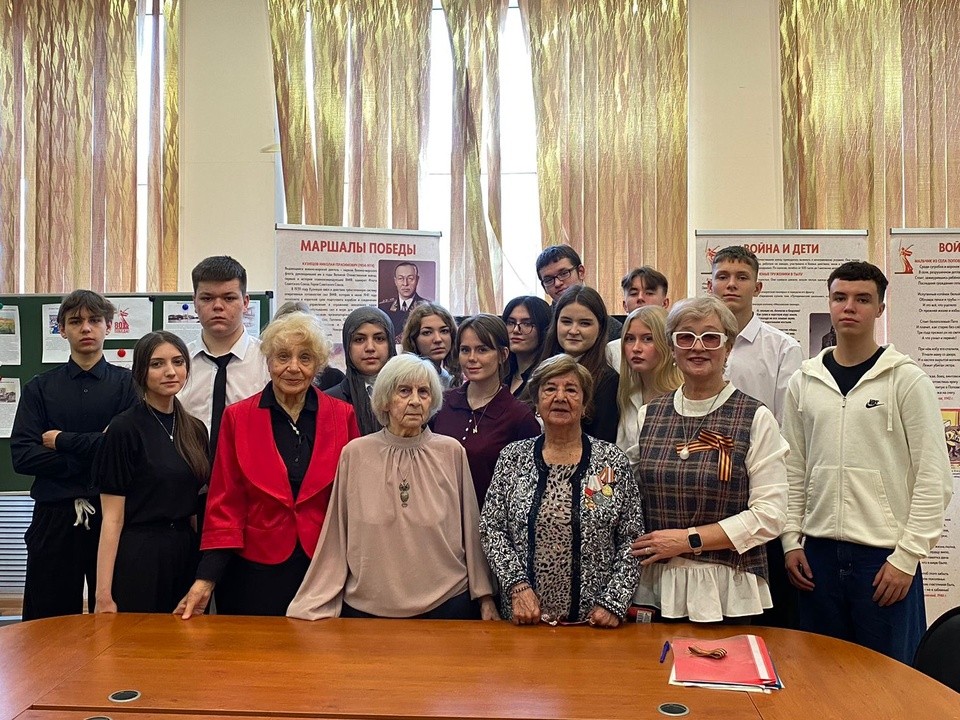 В Орехово-Зуеве ветераны рассказали студентам о военных годах