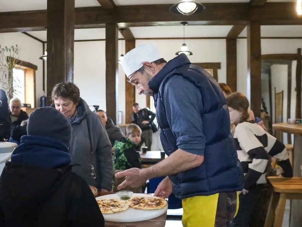 Солнечногорск дарит вкус жизни: семьи героев СВО окунулись в мир сыроварения