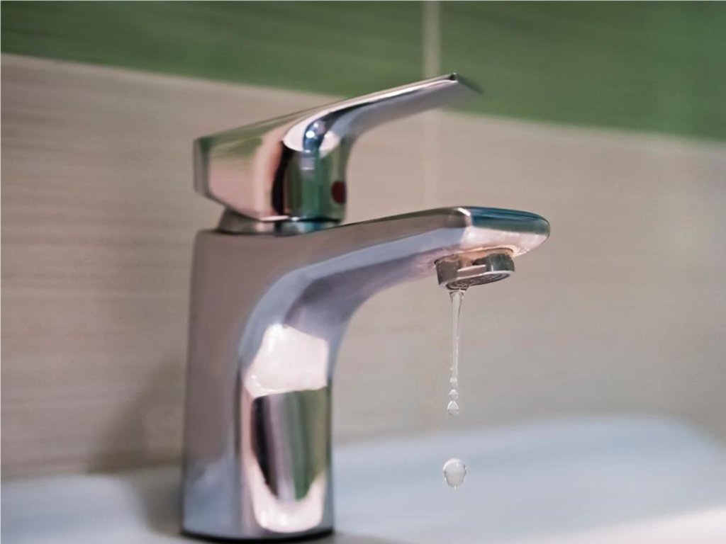 Коммунальщики восстанавливают водоснабжение домов на семи улицах Химок