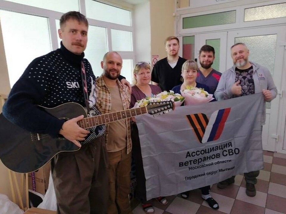 Участник программы «Герои Подмосковья» Кирилл Прудников навестил бойцов в госпитале
