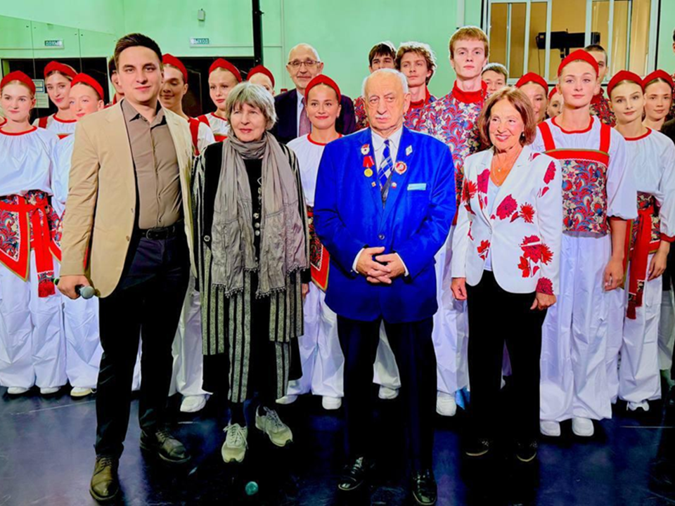 В Подмосковье молодежь поблагодарила ветеранов культуры за вклад в искусство