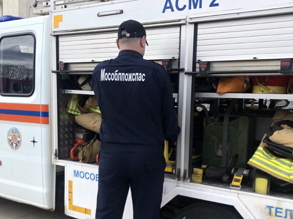 «Лаборатория героев»: егорьевские девятиклассники примерили на себя профессию спасателя