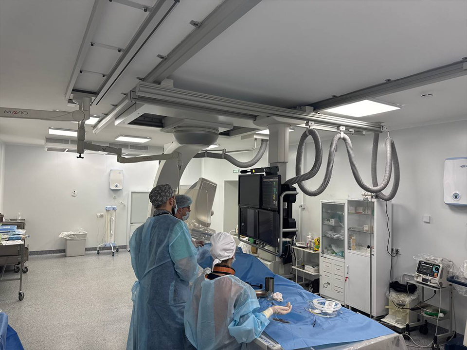 В Долгопрудненской больнице остановили опасное кровотечение у пациента с диагнозом «гиперплазия простаты»