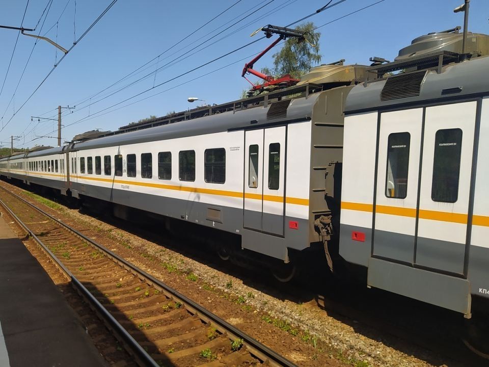 Автомобилистов предупредили о временном закрытии переезда через железные пути у мельзавода