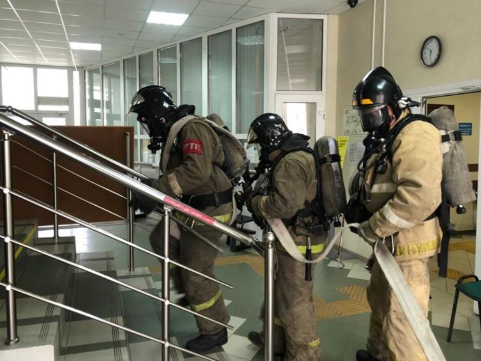 Тренировка по тушению пожара прошла в здании филиала ОСФР по МО