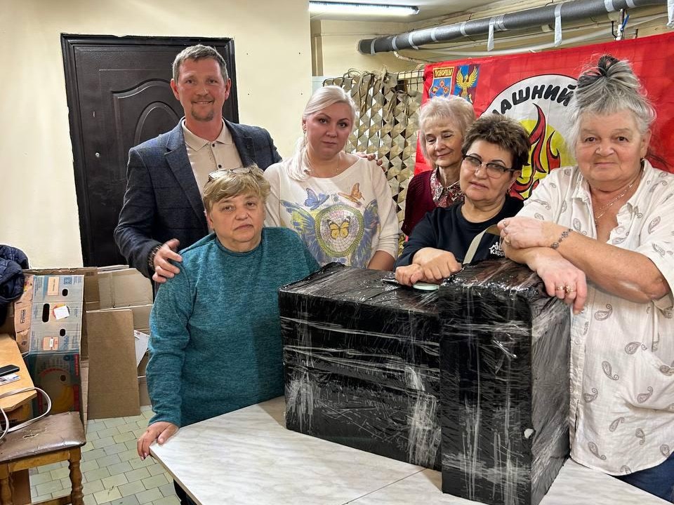 Люберецкие волонтеры получили 75 кг парафина для окопных свечей