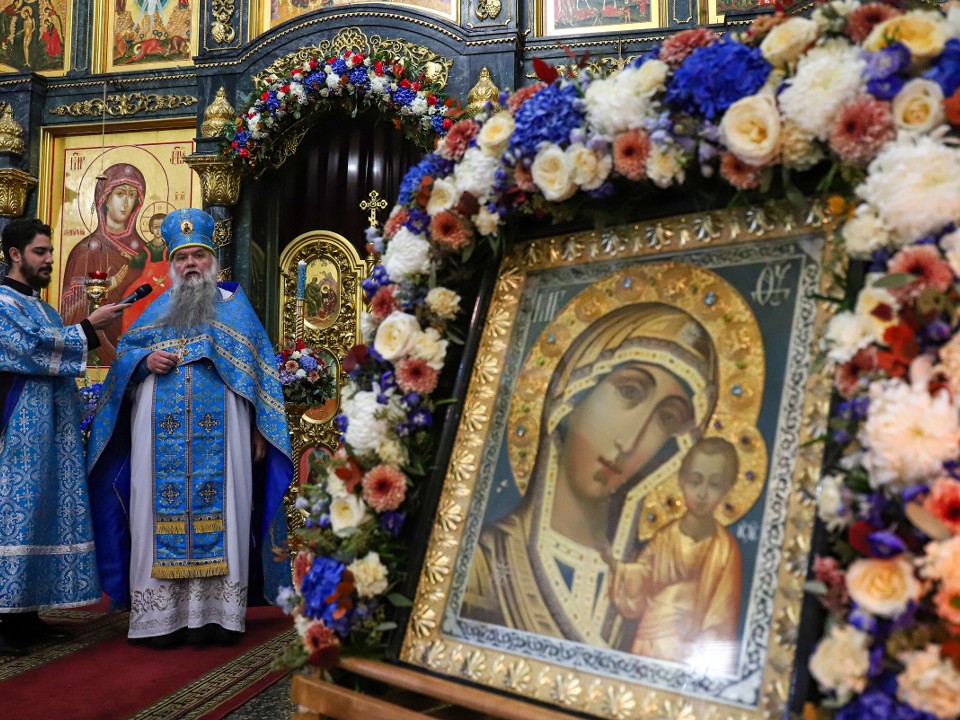 Какой сегодня церковный праздник: что можно и нельзя делать в День Казанской иконы Божией Матери 4 ноября