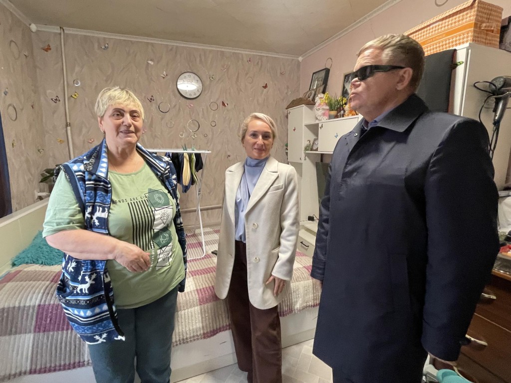 Депутат Вшивцев оказал помощь семье погибшего участника СВО