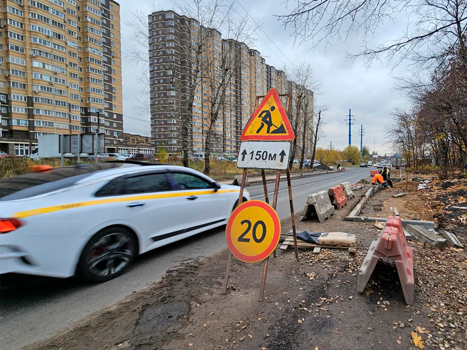 Новые остановки на Старом Дмитровском шоссе готовы наполовину