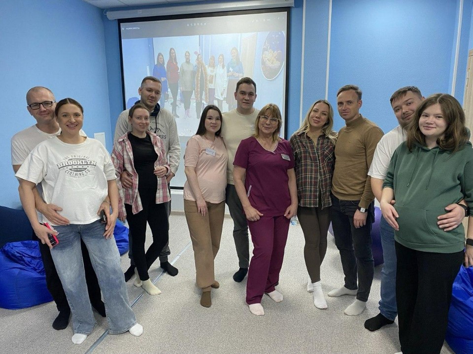 Не присутствовать, а помогать: чем на самом деле занимаются будущие отцы на занятиях в Видном