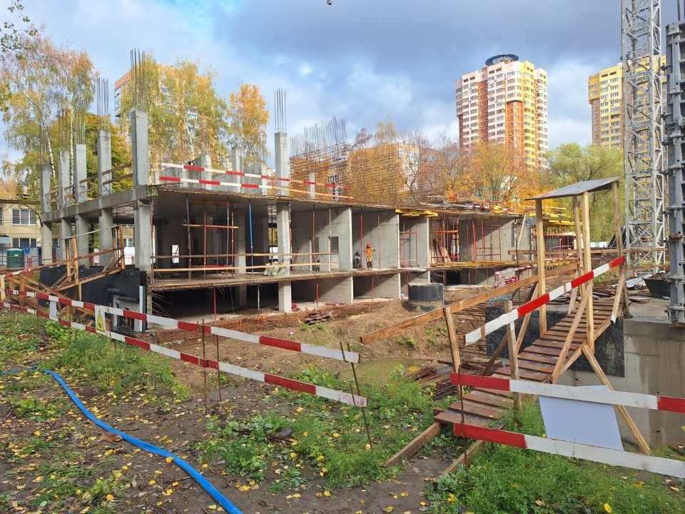 Будущее в настоящем: в Реутове построят школу с волейбольными площадками и большим спортзалом