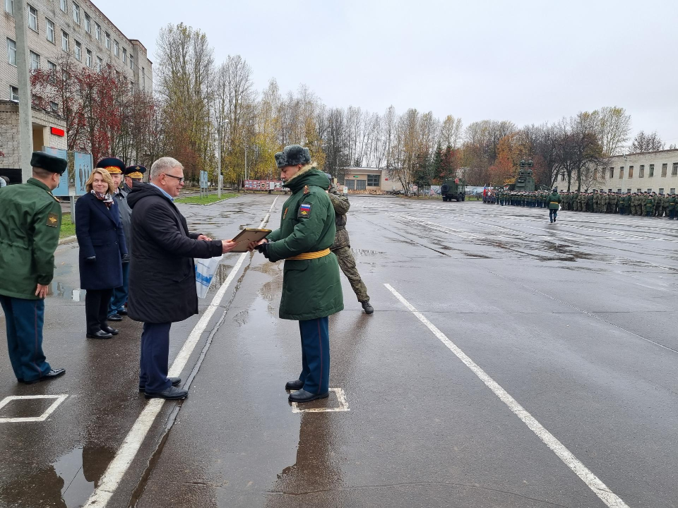 Военным связистам вручили награды