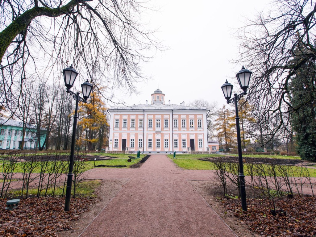 Как провести ноябрьские праздники в Одинцове: интересные маршруты для короткого отпуска