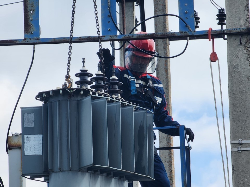 Электричество в Раменье восстановят после замены оборудования на сетях