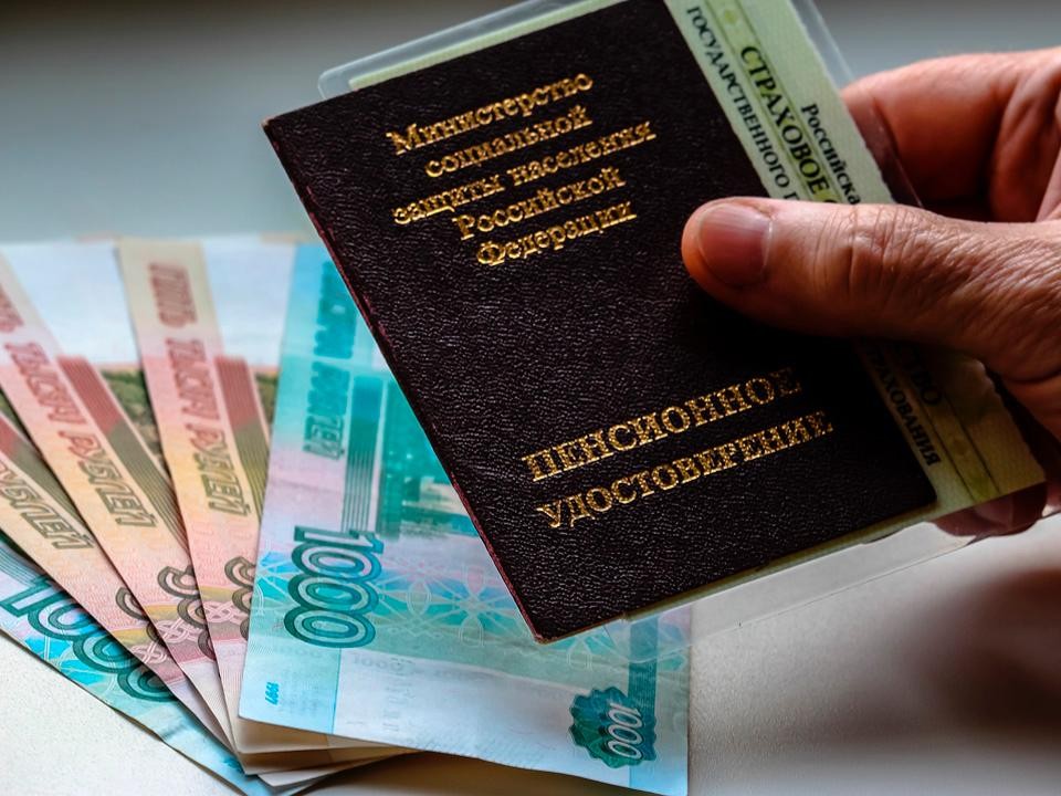 Выплаты увеличат пенсионерам до конца года