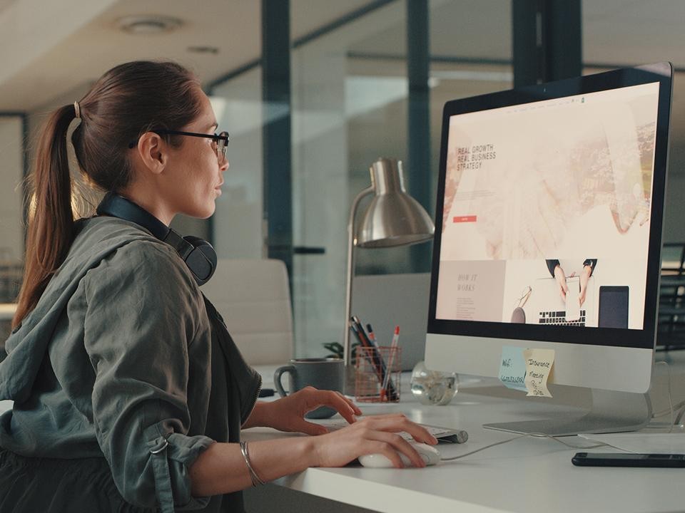 Социальным проектам помогут создать и продвигать официальные сайты