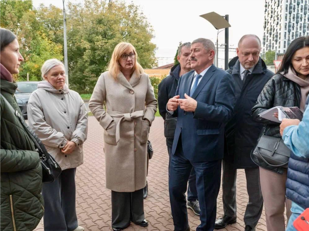 В Реутове обсудили проект масштабной реконструкции сквера на улице Октября