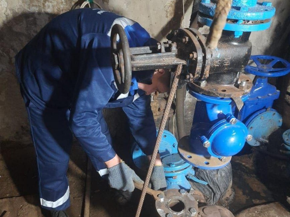 Современные насосы — спокойствие для жителей: подмосковные коммунальщики заменили оборудование на КНС