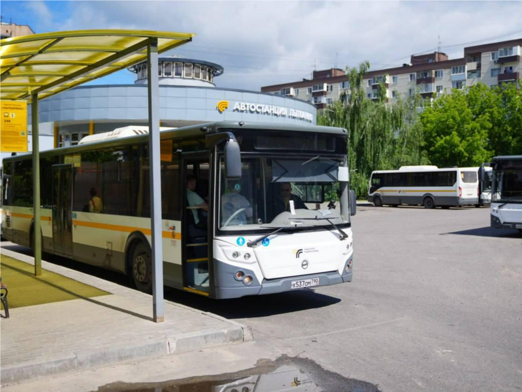 Пассажиры автобусов перешли на электронное расписание