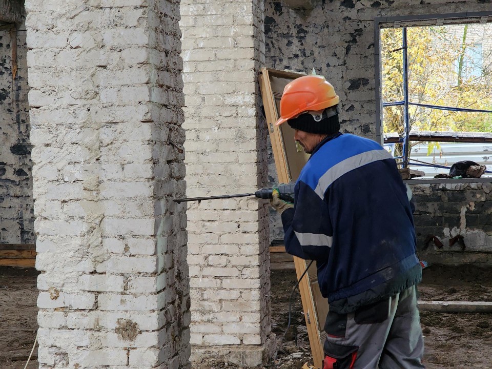 В детской музыкальной школе на улице Николаева завершились демонтажные работы