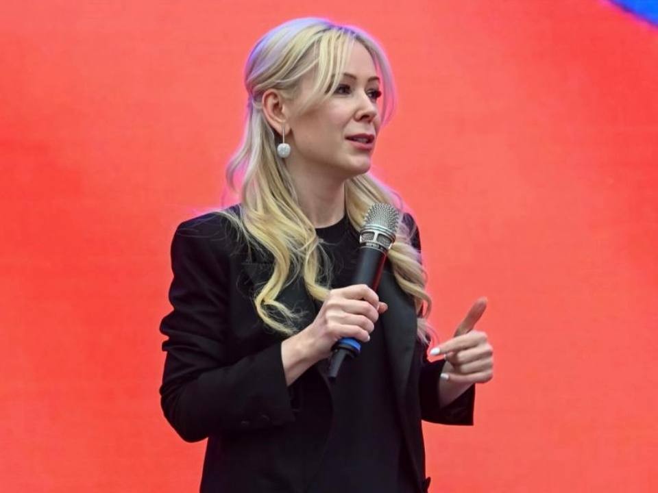 Как избежать мошенников? Мизулина рассказала школьникам Балашихи про безопасный интернет