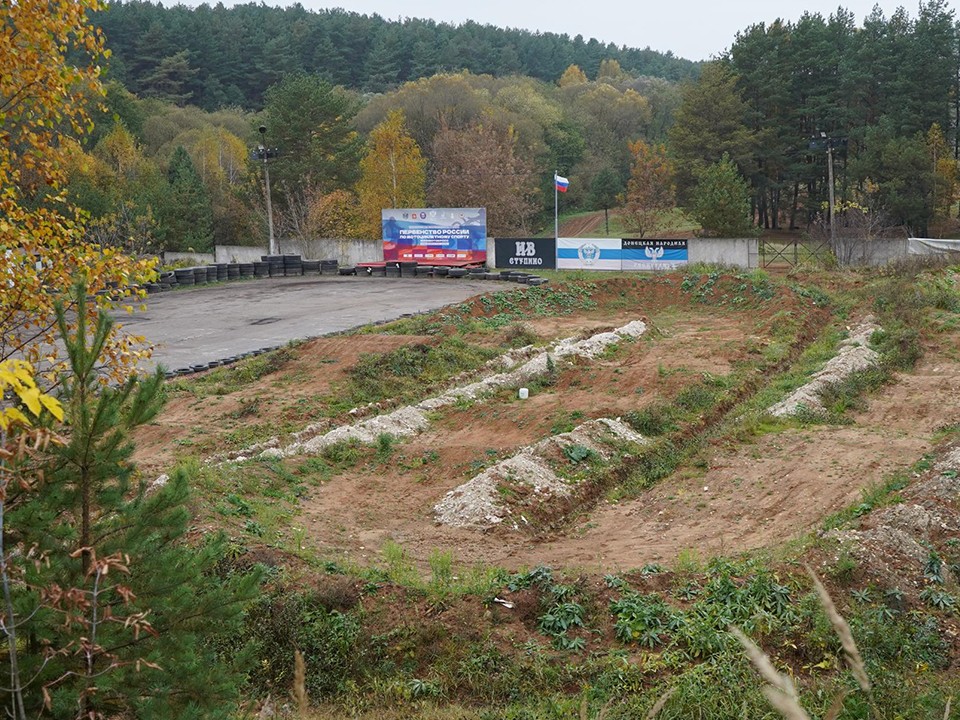 «Это реализация мечты»: в Ступине завершают строительство BMX-трассы и ремонт спортивного зала