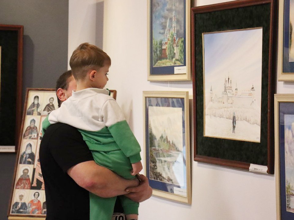 Искусство не уходит на каникулы: как будут работать музей и галерея в праздники