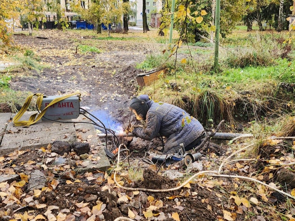 Ремонт теплотрассы завершили на улицах Карла Маркса и Менделеева