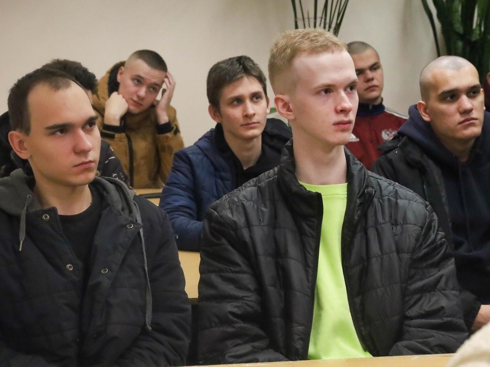 Первые 20 призывников отправились на срочную службу из Солнечногорска