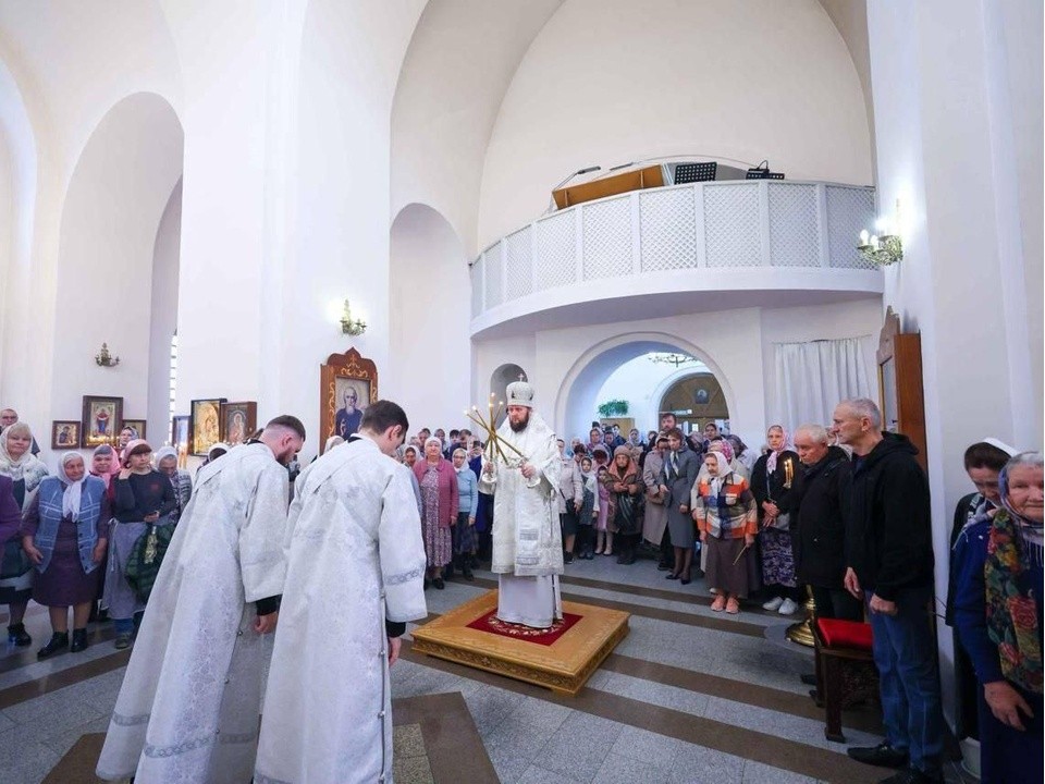 Архиепископ Аксий провел великое освящение храма Иоанна Богослова в Подольске