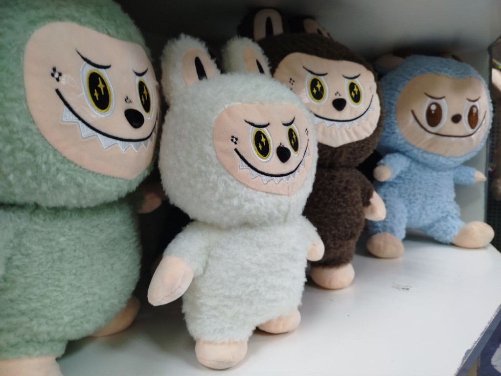 «Хочу как все»: детский психолог объяснила, почему дети гонятся за Labubu