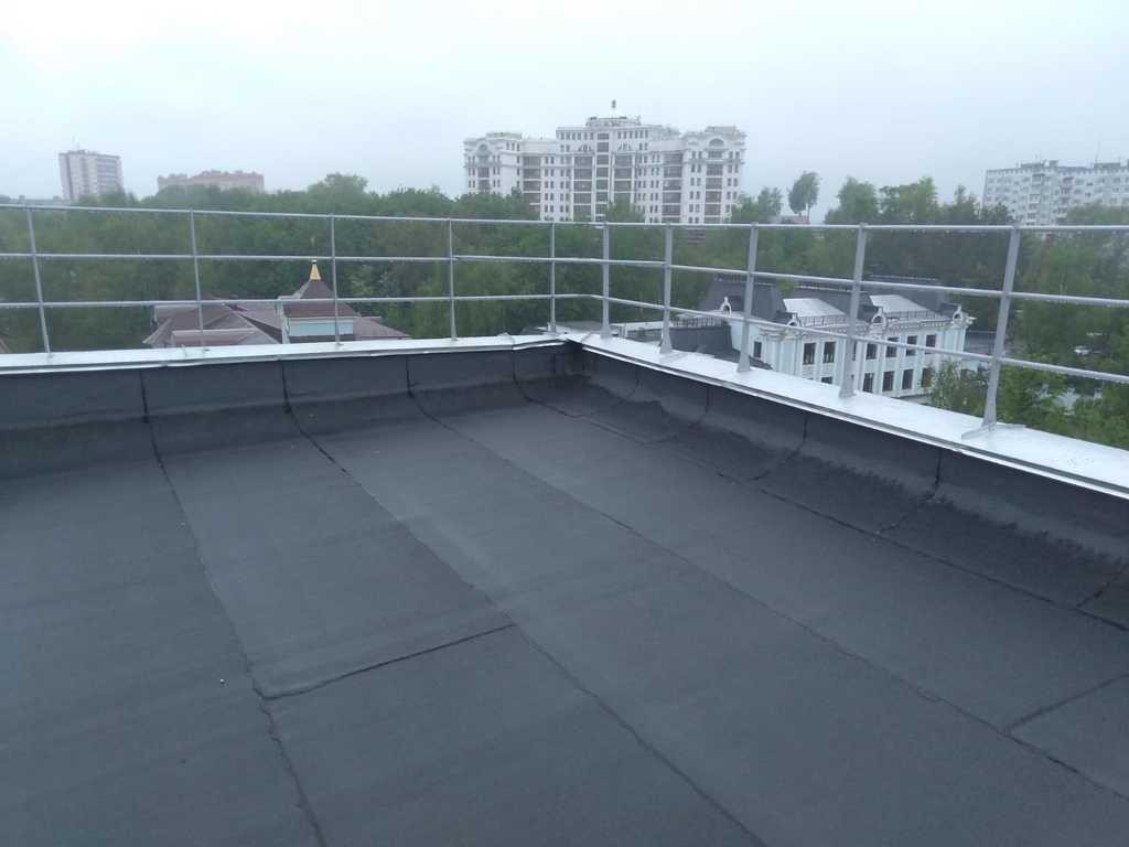 В Дмитрове завершили капремонт крыши многоквартирного дома на улице Пушкинской