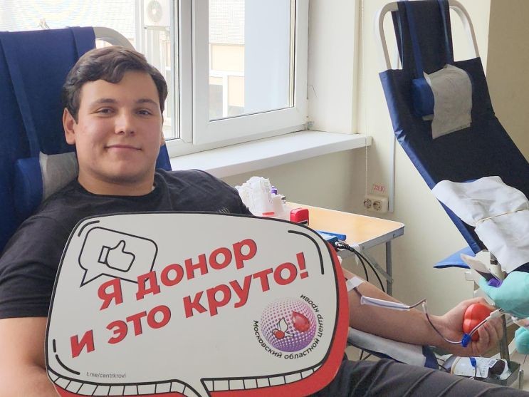 Шестнадцать литров крови сдали студенты и преподаватели красногорской академии