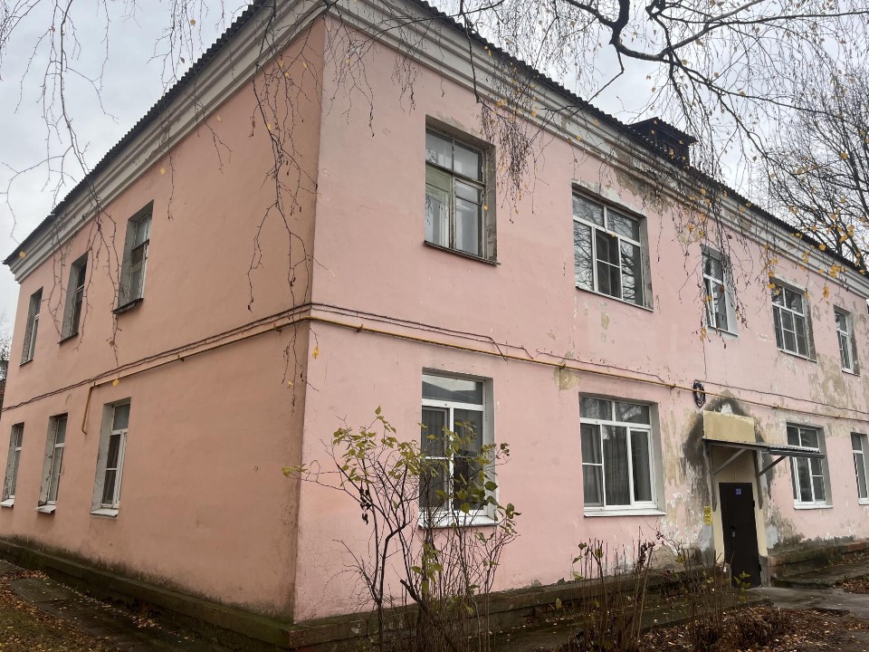 В подъездах пяти домов Шатуры произвели косметический ремонт