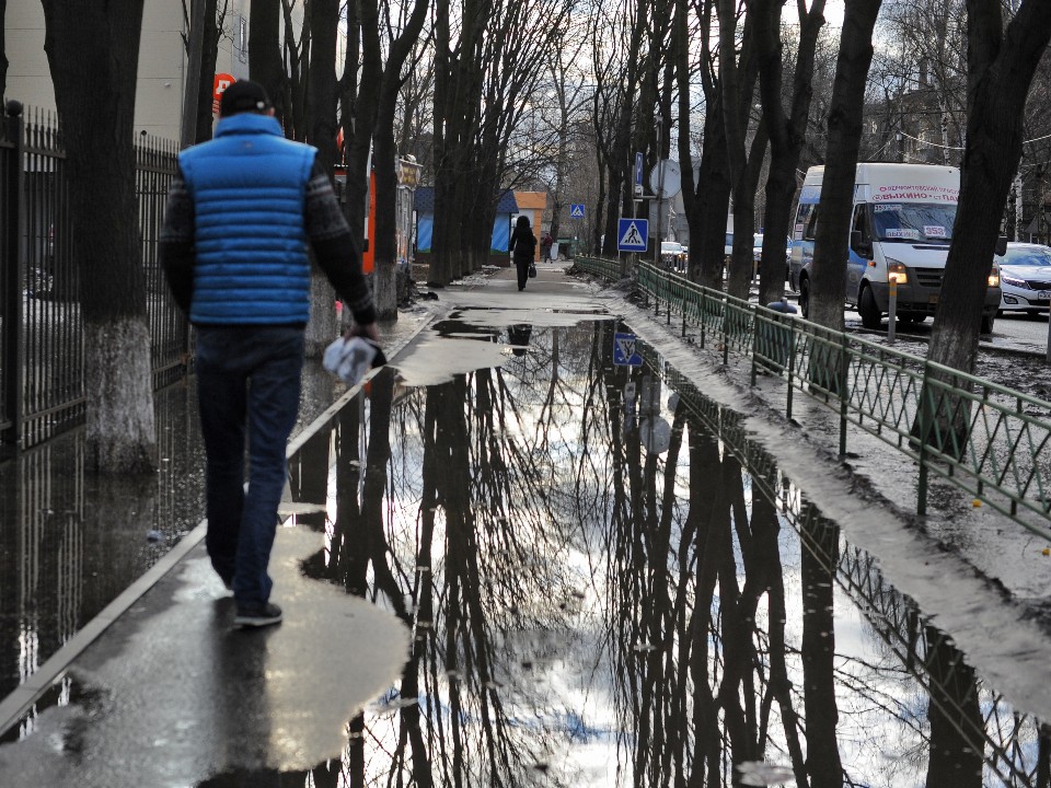 Штраф и предупреждение грозят родителям детей, которые хулиганят на проспекте Красной Армии
