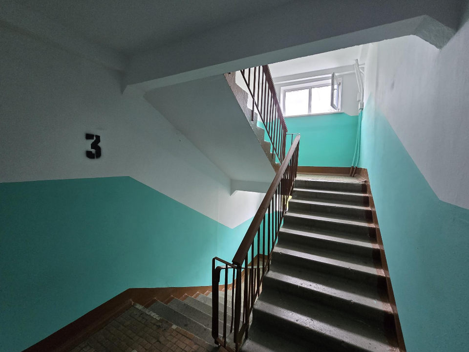 В Можайском округе отремонтировали 28 подъездов в 2025 году