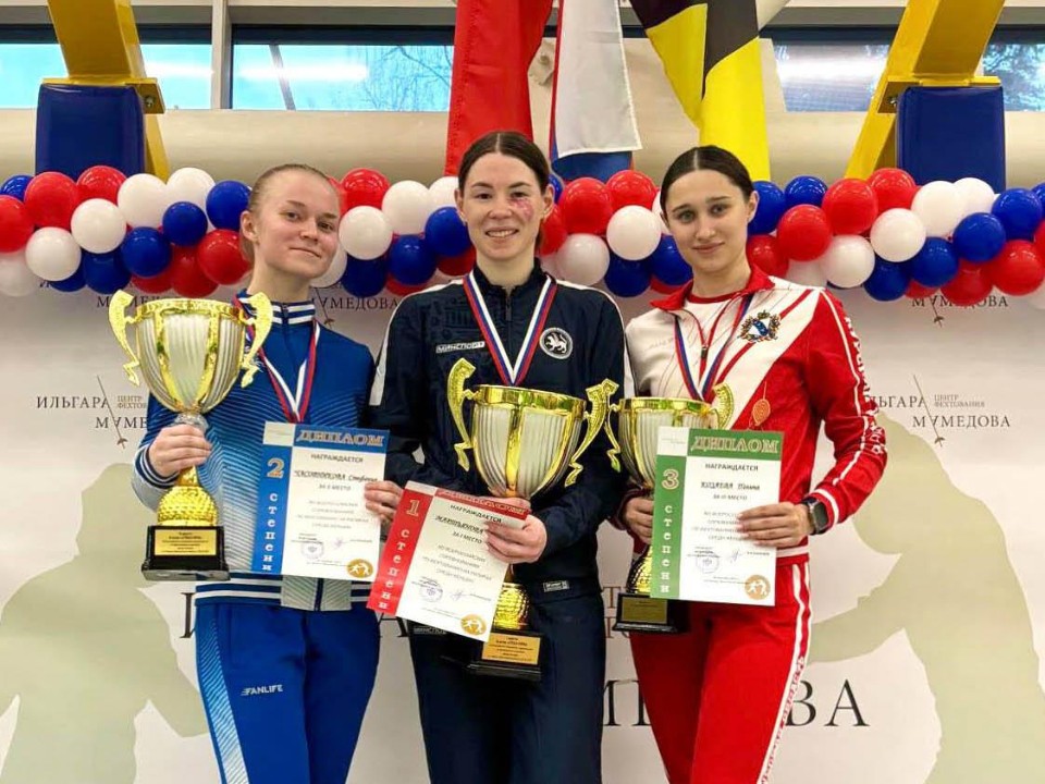 Когда упорство побеждает титулы: рапиристка из Подмосковья победила олимпийскую чемпионку