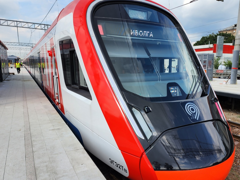 Пассажиры Ярославского направления получили пятый современный поезд «Иволга»