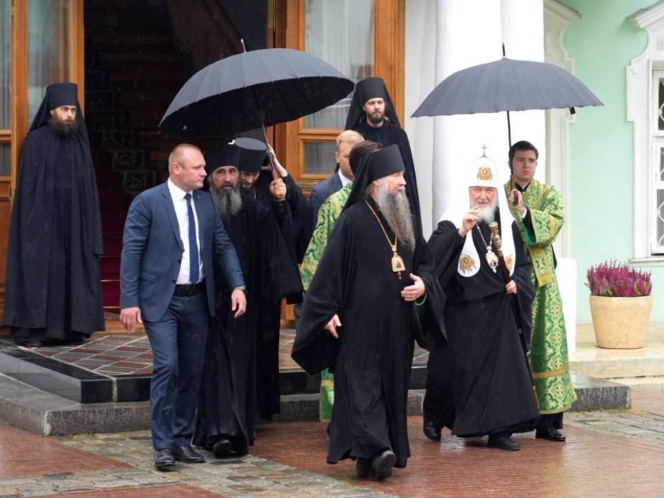 Патриарх Московский и всея Руси Кирилл прибыл в Сергиев Посад для проведения службы
