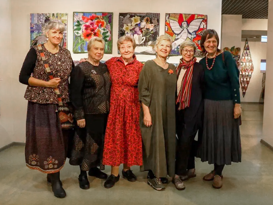 Студия «Красный сарафан» отмечает 25-летие выставкой в Мытищах