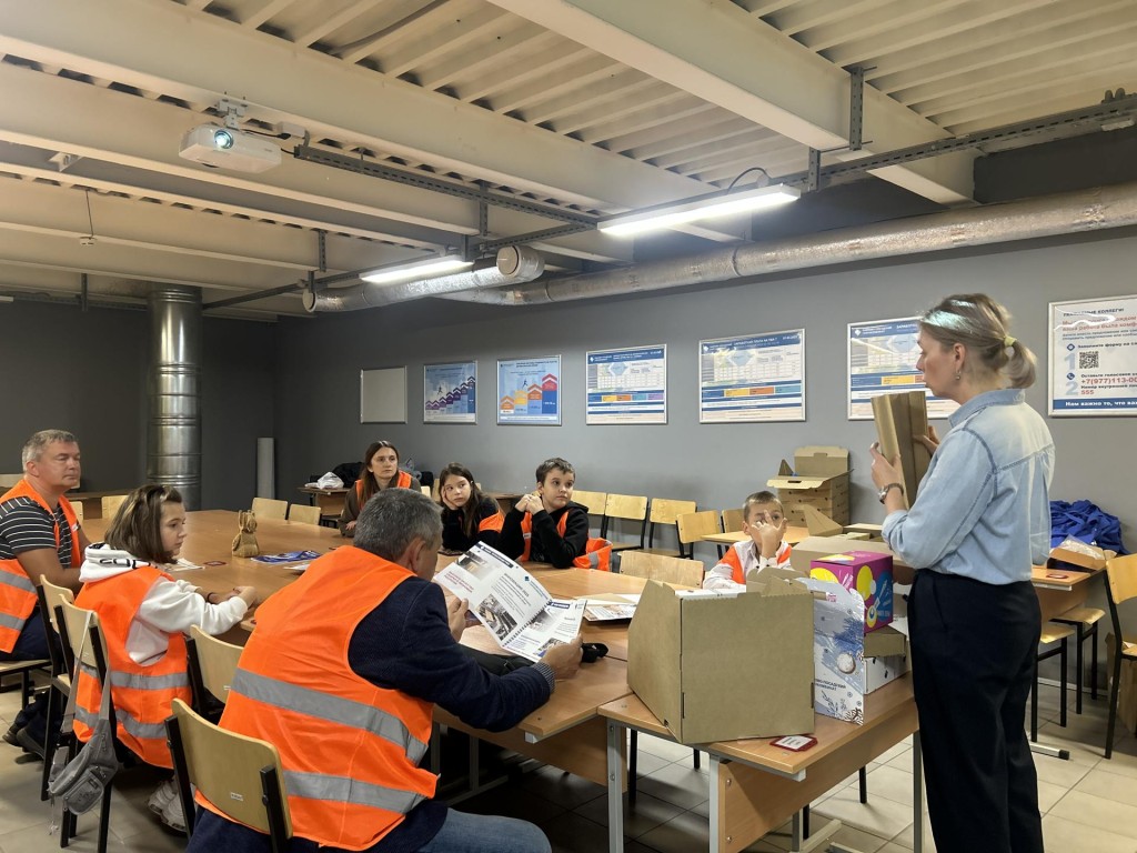 Полный цикл производства гофрокартона показали семьям участников СВО