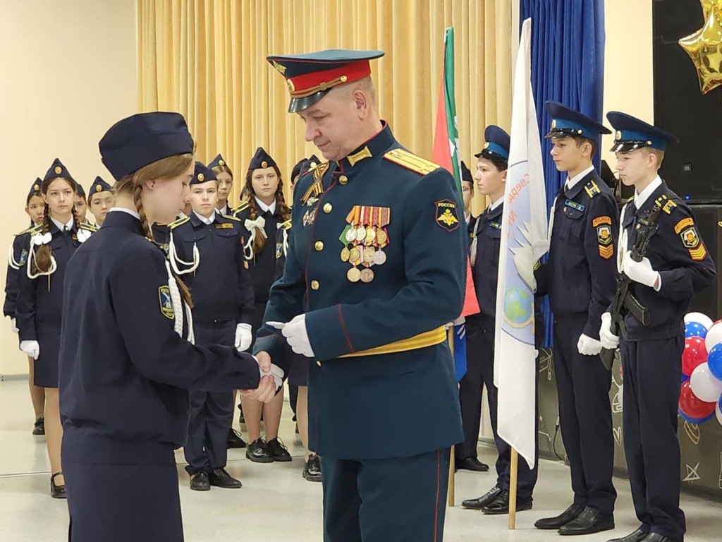Не только мальчики: 29 кадетов приняли присягу в школе №2 Лосино-Петровского