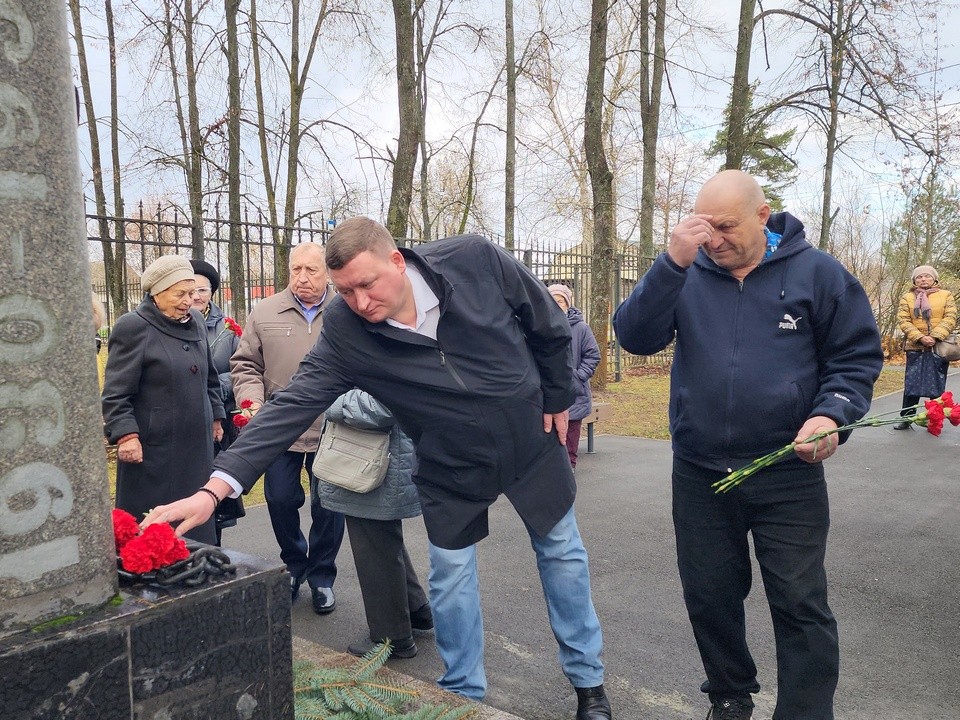 «Эта встреча – наш долг перед прошлым»: в Луховицах почтили память жертв политрепрессий