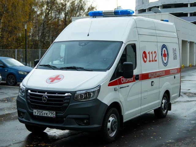 Очевидцы обнаружили травмированного мужчину около жилого дома в Марусино