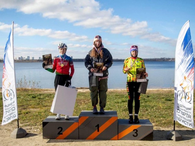 Спортсменка Софья Богуненко выиграла серебро на велогонке Ural Gravel Race-2025