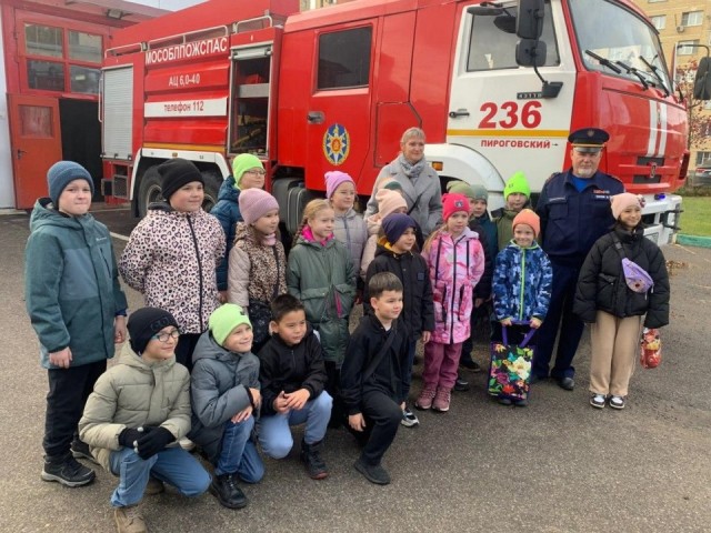 В Мытищах детей научили правилам обращения с огнем и вызова экстренных служб